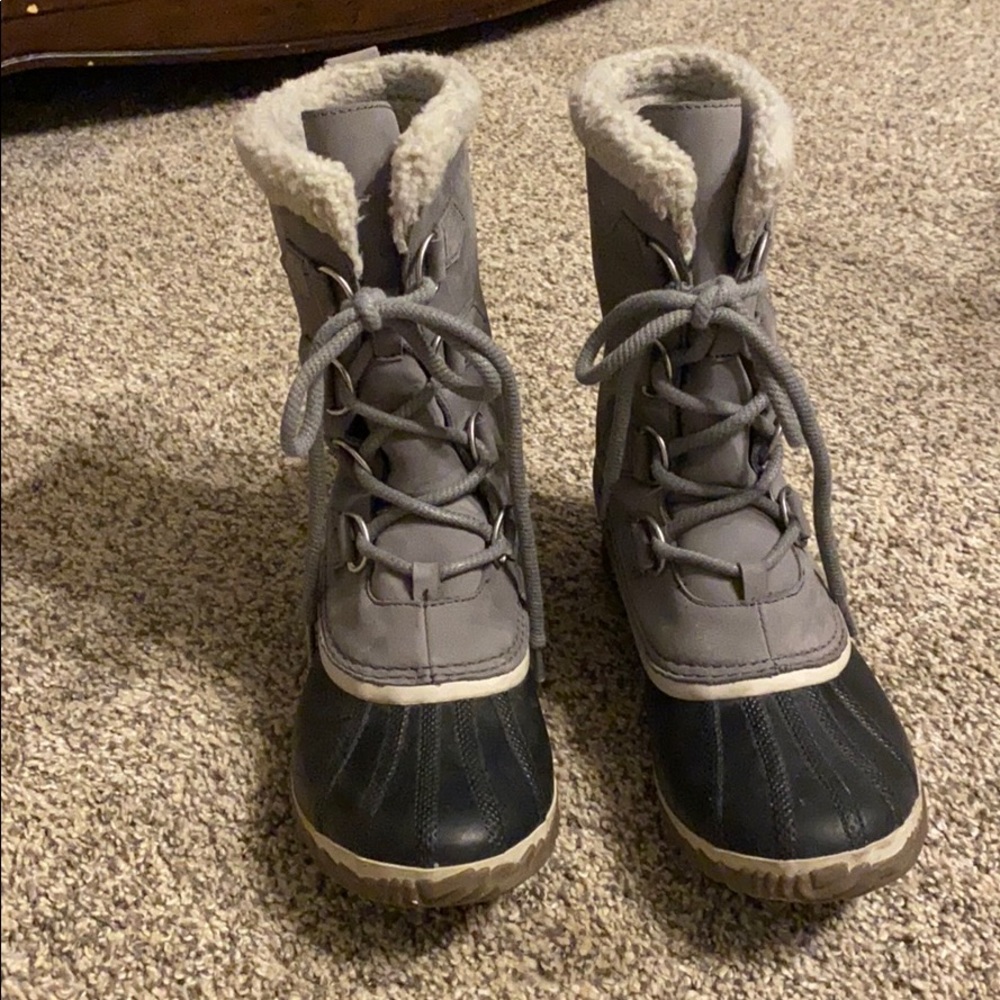 Sorel winter boots size 9